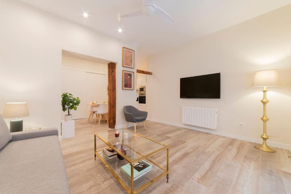Candido Apartamento En El Corazon De La Latina Madrid Bagian luar foto