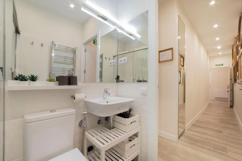 Candido Apartamento En El Corazon De La Latina Madrid Bagian luar foto